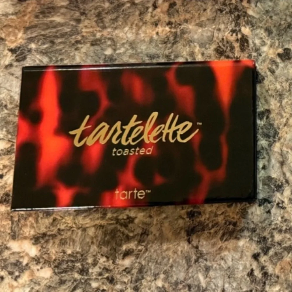 Tarte Mini Tartelette Toasted Amazonian Clay Warm Neutral Eyeshadow Palette